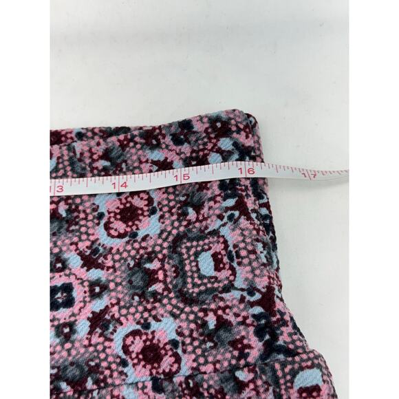 XL pencil Lularoe skirt multi colored with stretch. - Picture 5 of 6